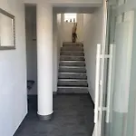 De Bien Etre Avec Piscine Et Jaccuzi A 2 Pas De La Et Du Centre Avec Massages Relaxants En Option 아파트 팔라바 레 플로