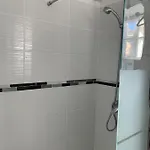 De Bien Etre Avec Piscine Et Jaccuzi A 2 Pas De La Et Du Centre Avec Massages Relaxants En Option