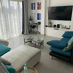 De Bien Etre Avec Piscine Et Jaccuzi A 2 Pas De La Et Du Centre Avec Massages Relaxants En Option 아파트