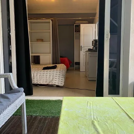 De Bien Etre Avec Piscine Et Jaccuzi A 2 Pas De La Et Du Centre Avec Massages Relaxants En Option 아파트
