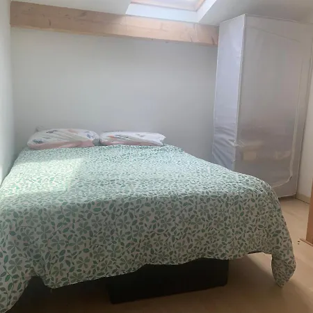 De Bien Etre Avec Piscine Et Jaccuzi A 2 Pas De La Et Du Centre Avec Massages Relaxants En Option
