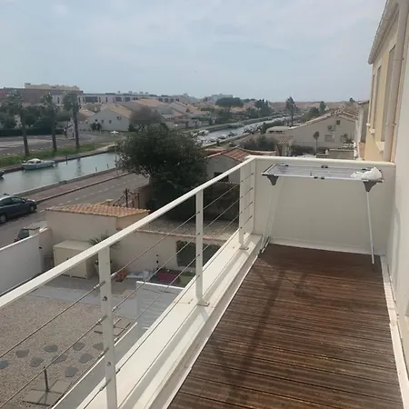 شقة De Bien Etre Avec Piscine Et Jaccuzi A 2 Pas De La Et Du Centre Avec Massages Relaxants En Option بالافاس ليه فلو