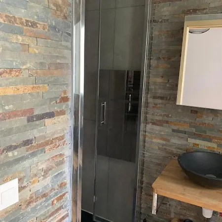 شقة De Bien Etre Avec Piscine Et Jaccuzi A 2 Pas De La Et Du Centre Avec Massages Relaxants En Option *