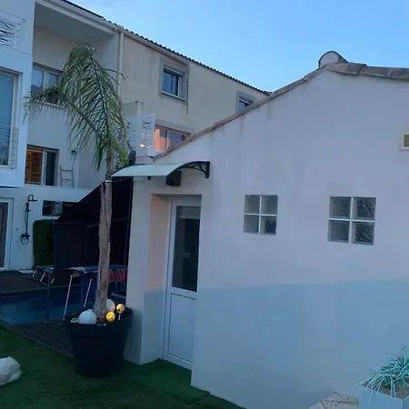 شقة De Bien Etre Avec Piscine Et Jaccuzi A 2 Pas De La Et Du Centre Avec Massages Relaxants En Option