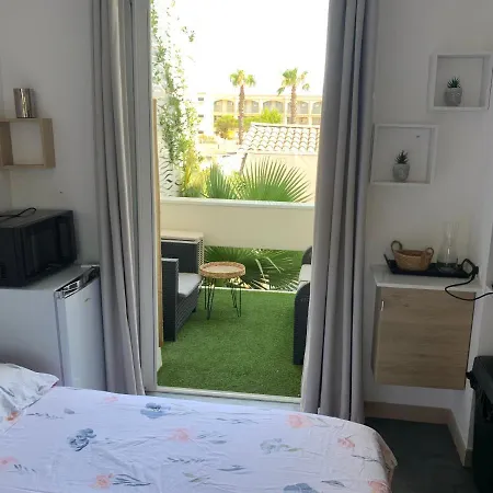 De Bien Etre Avec Piscine Et Jaccuzi A 2 Pas De La Et Du Centre Avec Massages Relaxants En Option شقة *